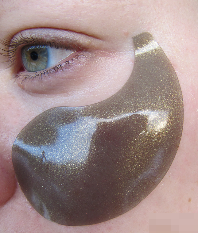 petitfeeblackpearlgoldeyepatch02 petitfeeblackpearlgoldeyepatch02